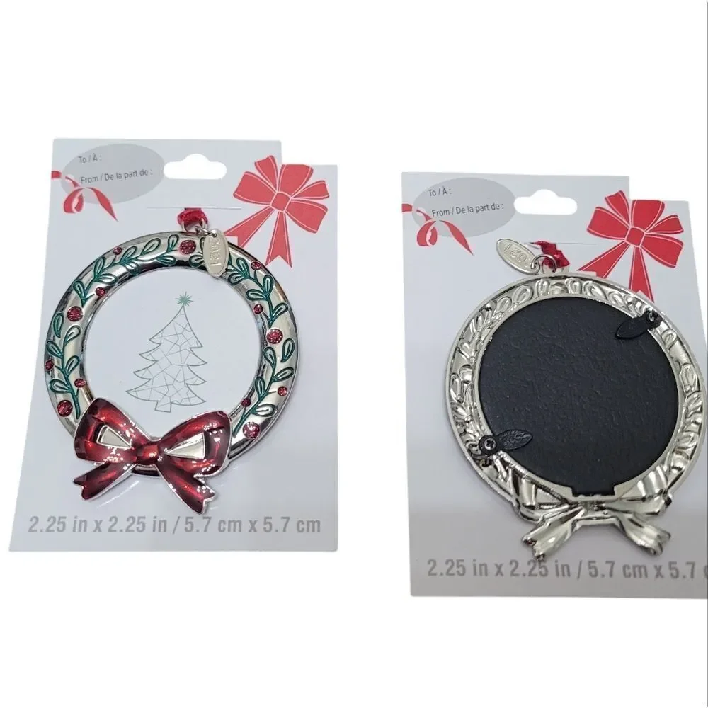 Metal photo wreath ornaments set of 2